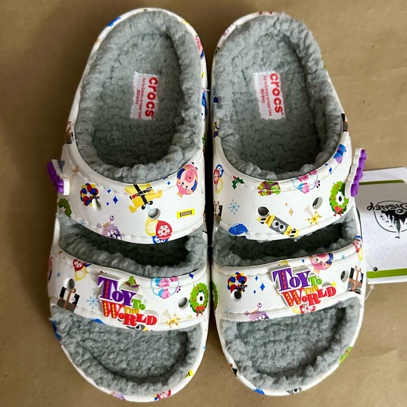 NWT Crocs Disney Parks Holiday Pixar Toy To The World White Slides Sandals - Picture 2 of 7